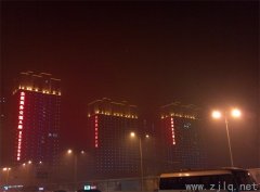 企業(yè)辦公大樓夜景照明實景-中交路橋檢測